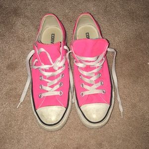 Hot pink low top Converse